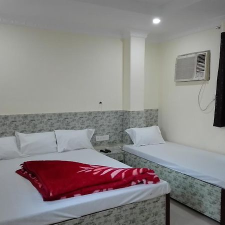 Oyo 66643 Khan Guest House Kolkata Exterior photo